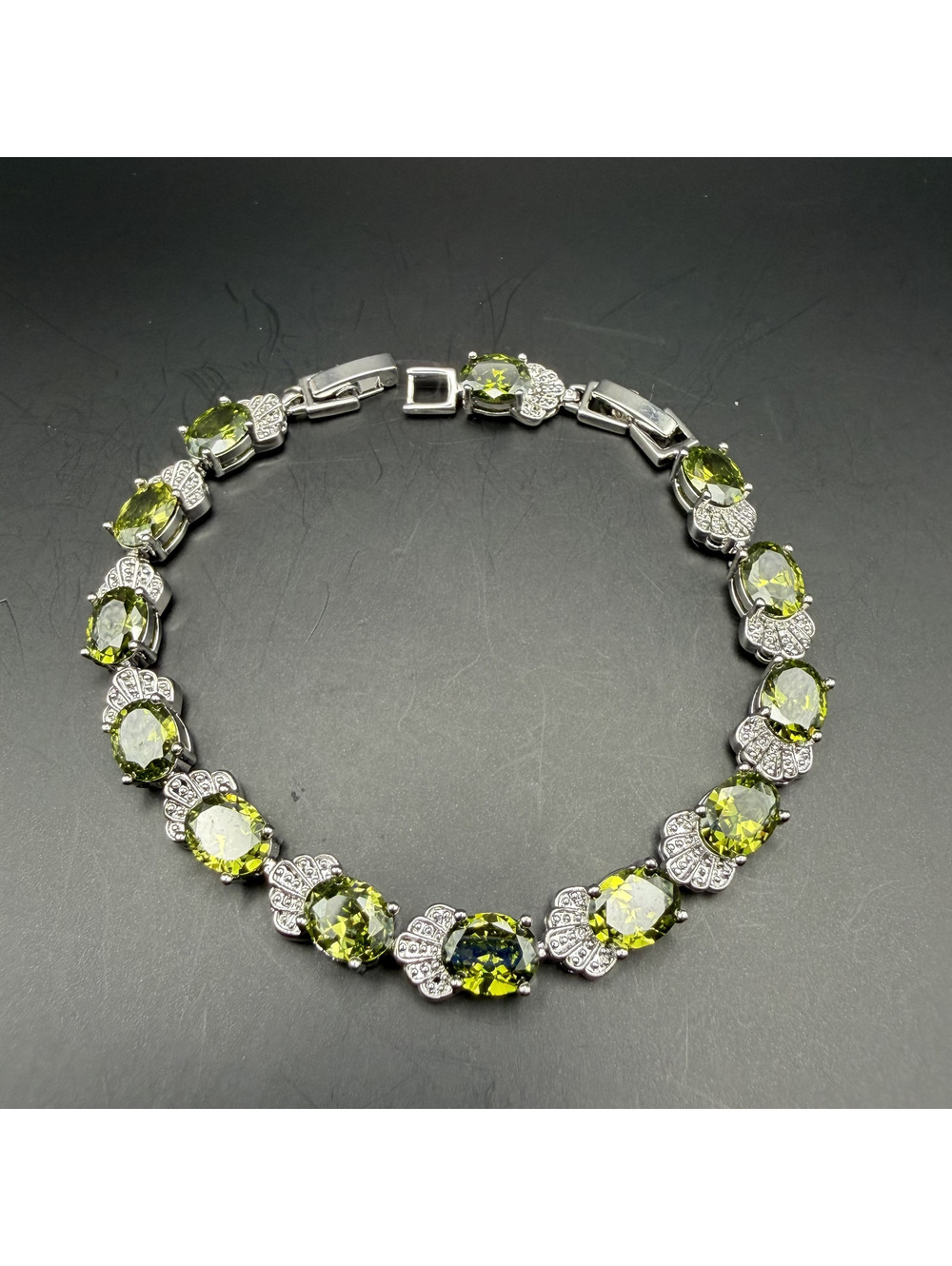 candy+clover elite peridot olive crystal 14k white gold plated bracelet